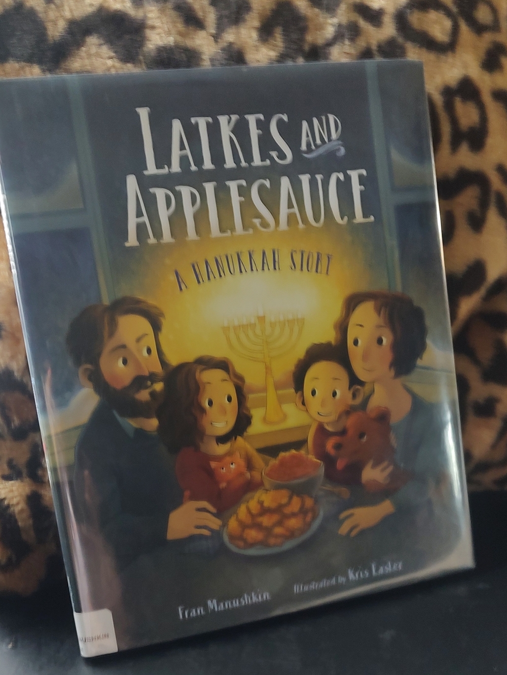 Latkes and Applesauce: A Hanukkah Story  📚2022